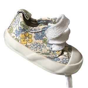 Baby Gap sneakers